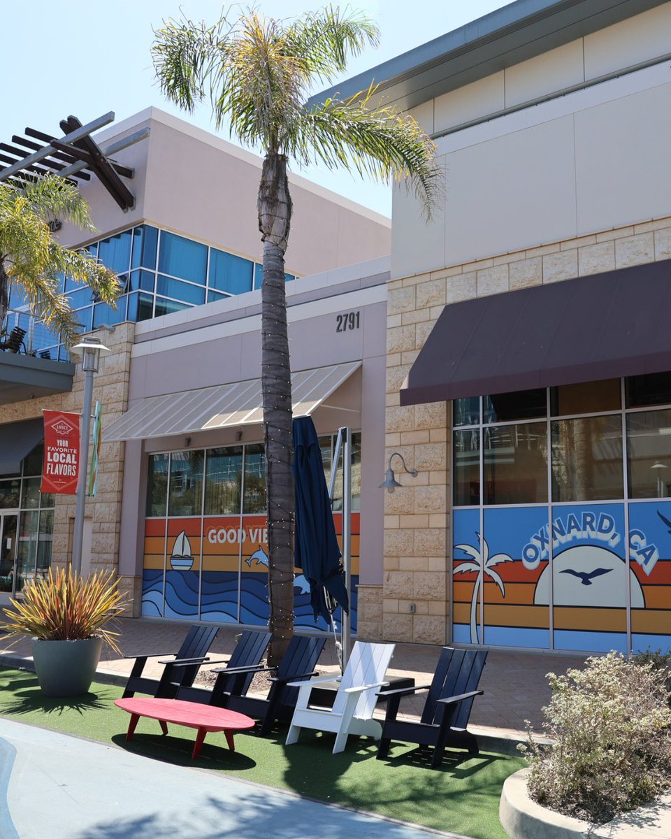 TheCollectionRP's tweet photo. Meet you in the middle. Park View Court is the perfect place to pause and enjoy The Collection. Take a seat, challenge your crew to a game, snap a few photos, or grab a bite and dine outdoors. https://t.co/9TOY6gVt18