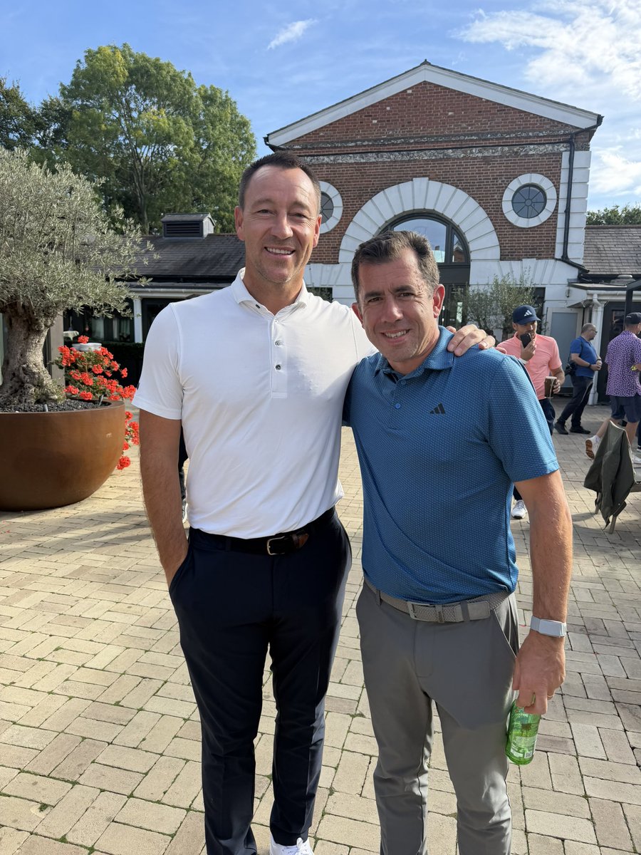 dangrieve's tweet photo. Brilliant day at The Grove raising money for the John Terry Foundation. Course was amazing and raised a lot of cash for such an incredible charity which really makes a difference. https://t.co/KaoNfJmaWp