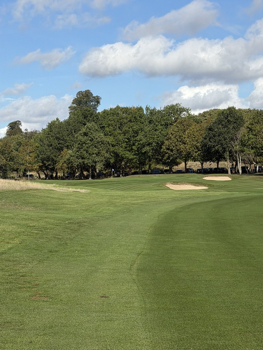 dangrieve's tweet photo. Brilliant day at The Grove raising money for the John Terry Foundation. Course was amazing and raised a lot of cash for such an incredible charity which really makes a difference. https://t.co/KaoNfJmaWp