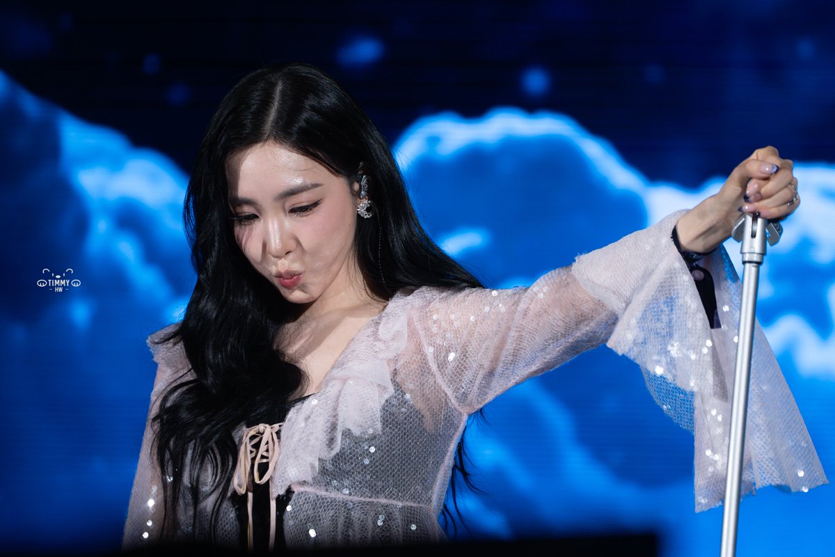 TimfanyHW's tweet photo. 260930 Tiffany - Magic Core
#TiffanyYoung #티파니 #소녀시대 https://t.co/SBAW7LtRM1