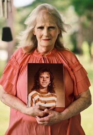 imadriienne's tweet photo. 🚨 May Martinez, mother of Colleen Slemmer speaks about her daughter Colleen🙏🏼

"My heart breaks every single day because I keep reliving it and reliving it, and I can't no more, and I want this to happen before I die. There's not a day goes by that I don't think about Colleen or how she died and how rough it was. I just want Christa down so I can end it, relieve my daughter, so she finally can be resting”. 

May also said “Maybe now we will finally have justice. It might not bring my daughter back, but it could keep someone else from dying, because she would do it again”. 

She added “I am her voice - Someone has to speak for Colleen."