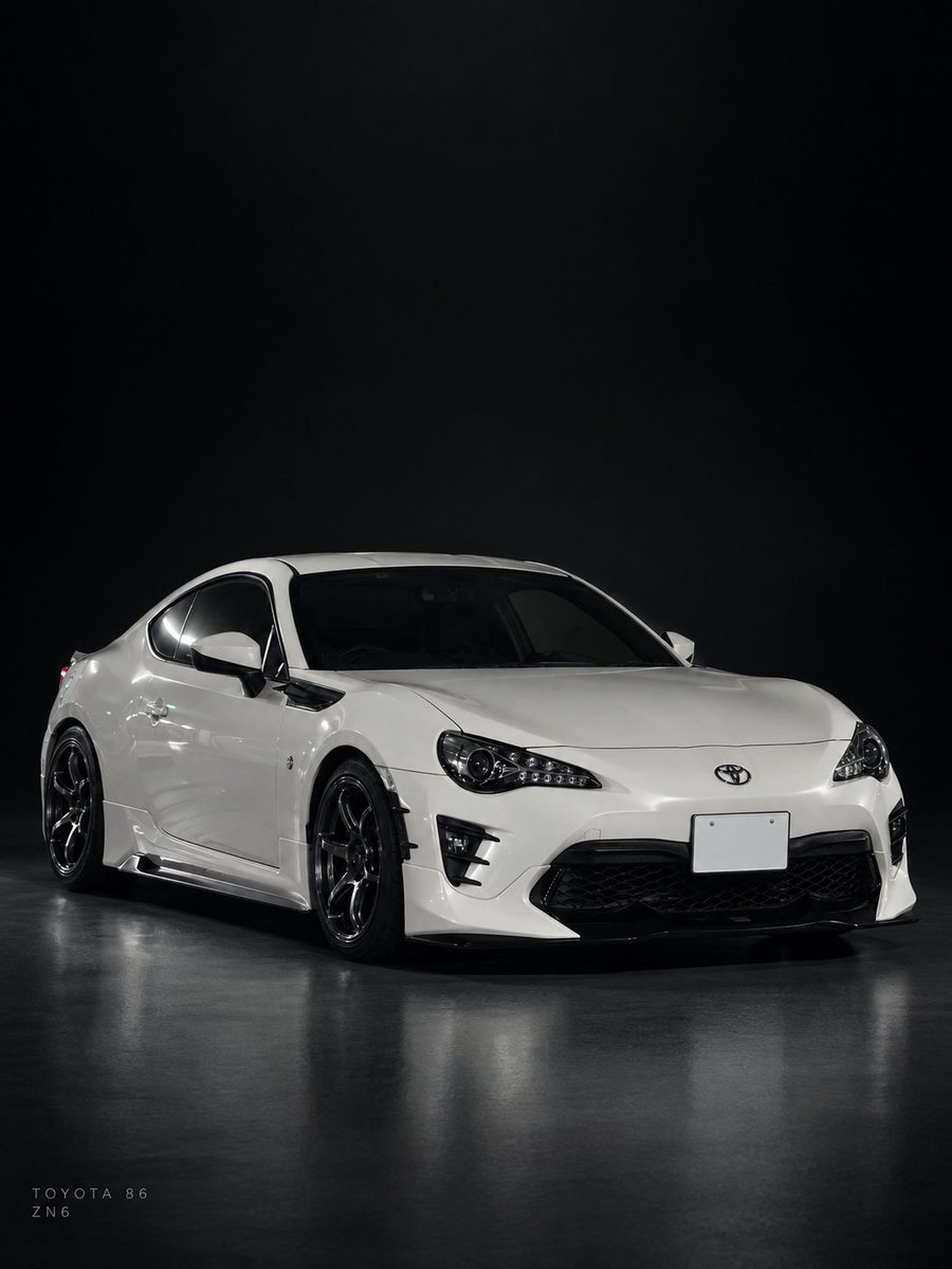 MW_HateCrew's tweet photo. お借りして作ってもらった、
たまに失敗して謎の車作ったけどいい感じ♪
本人にしかわからないレベルで微妙に違うけどｗ https://t.co/n7E1Fam9mU