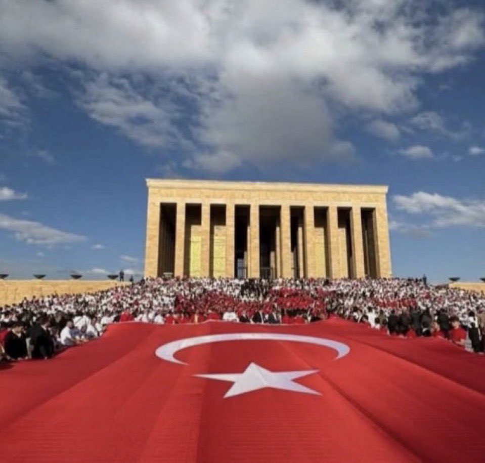 biruniilosev's tweet photo. Hep birlikte 3 Ekim Cumartesi günü Anıtkabir’de Atamızın huzuruna çıkıyoruz.
İyi ki LÖSEV…
İyi ki LÖSEV’liyiz 🧡

#3EkimdeLÖSEVleAnıtkabirde https://t.co/rqCN0xAFWS