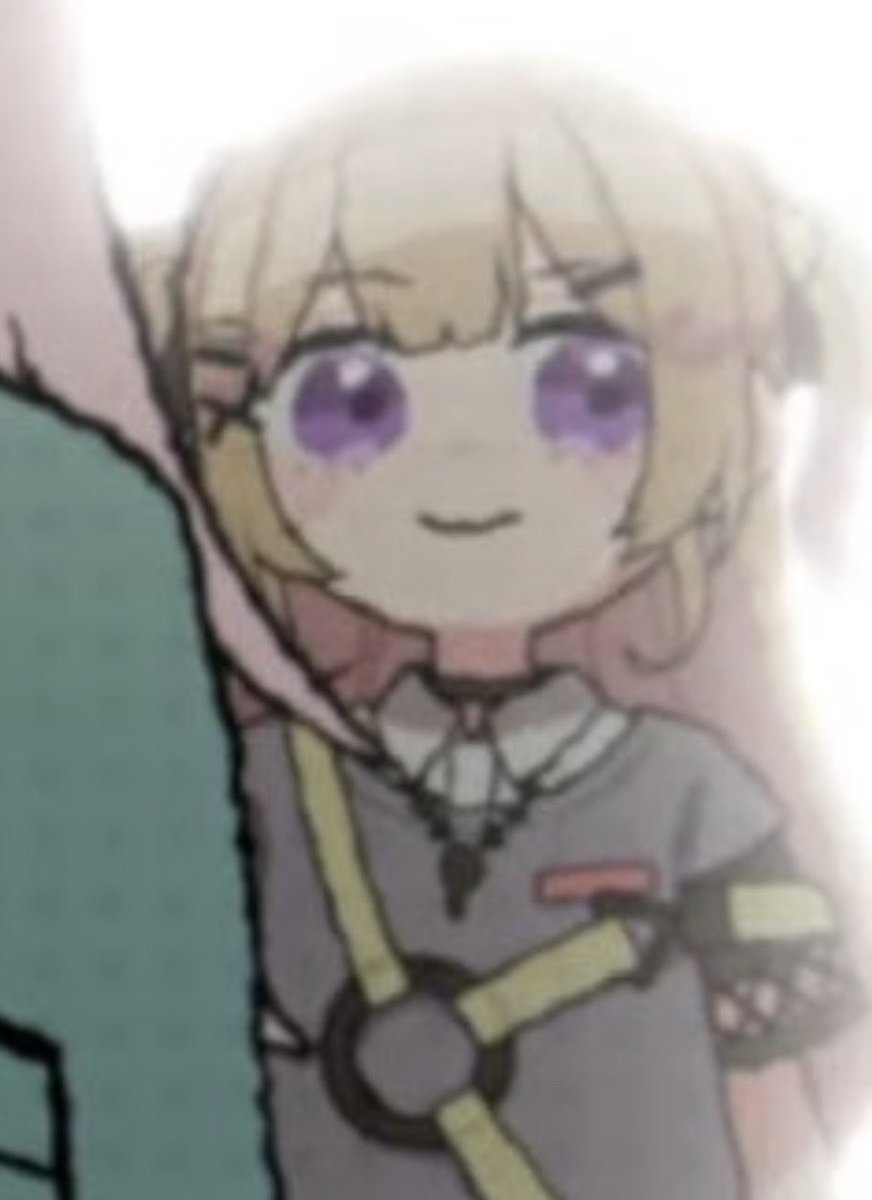 myoiuta's tweet photo. she so small... only need one popcorn https://t.co/sfTqfYeyKg