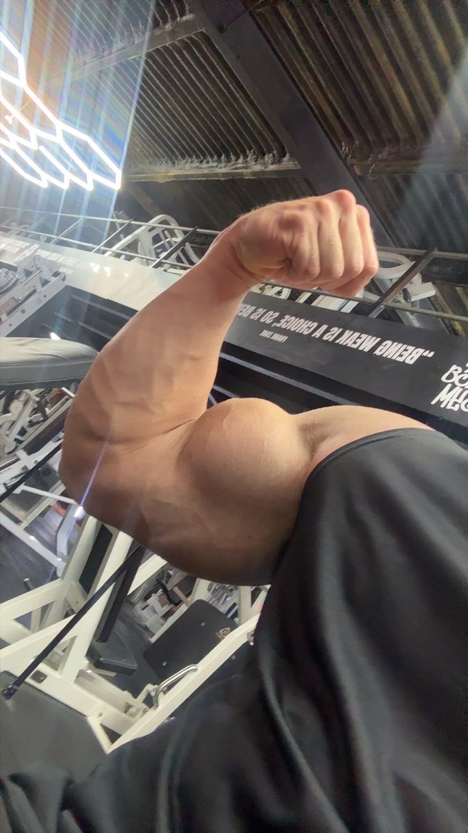 AlphaGodCallum's tweet photo. Your biggest weakness (literally)

Stop drooling and start sending 💰 https://t.co/PwXr14irqC
