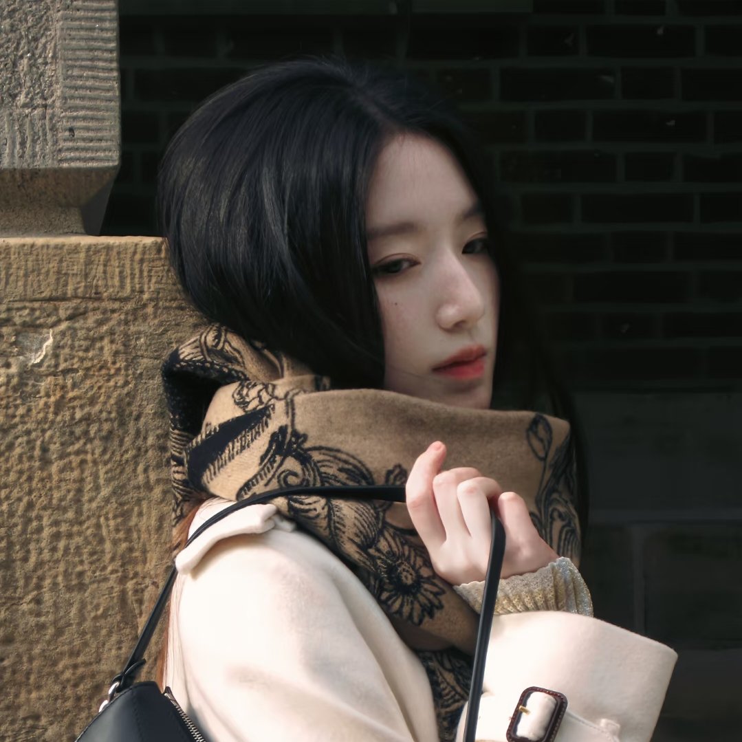 yongiefog's tweet photo. 🍁
                                
#슈화 #舒华 #SHUHUA https://t.co/cuvXeX4USf