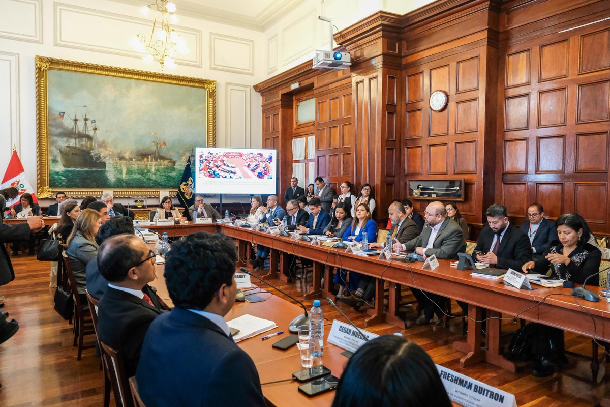 BankadaFP's tweet photo. 🏛️⚠️En la Comisión de Constitución, nuestros diputados marcaron posición, respecto a la necesidad de consensuar y buscar puntos en común, sobre el pedido de facultades legislativas del Ejecutivo. https://t.co/XC03EKaGjz