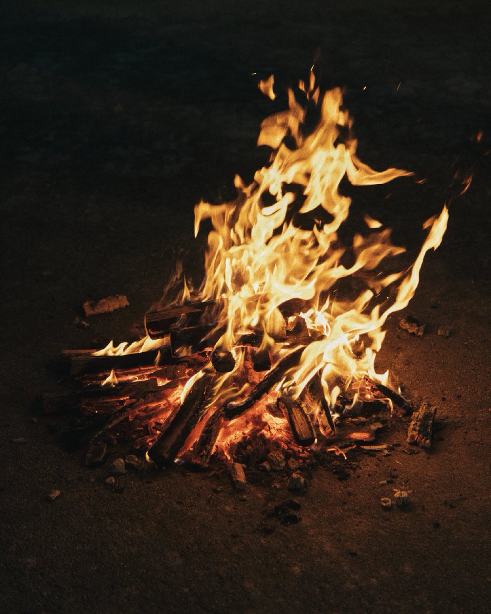 yesucg's tweet photo. TERRA SOLIS • Courtyard
September 30th, 2026 | 11.59 pm
———

Goodbye, September.
To the memories I wish I could erase,
and the ones I wish I could burn.

Thank you. https://t.co/xtPEg6jpqQ