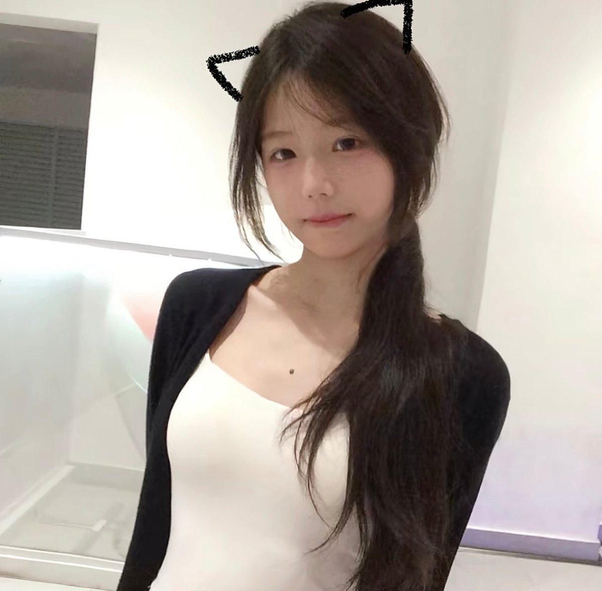 diane05bd7's tweet photo. 有男生要来锐评我19的福嘛🥺                                                                

睡不着来X发泄了                    

流言2我真发 https://t.co/QnKzwFocTR