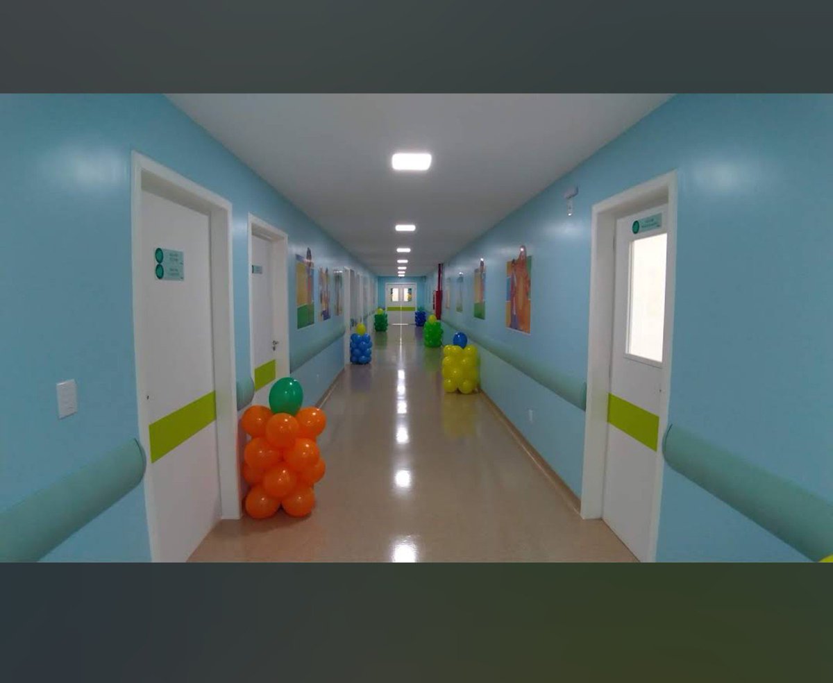 Kahibeiro's tweet photo. Exemplo do corretor no hospital infantil peguei foto no Google, pra ficarem na cor tipo tem vida. https://t.co/X4QIpQ5D80