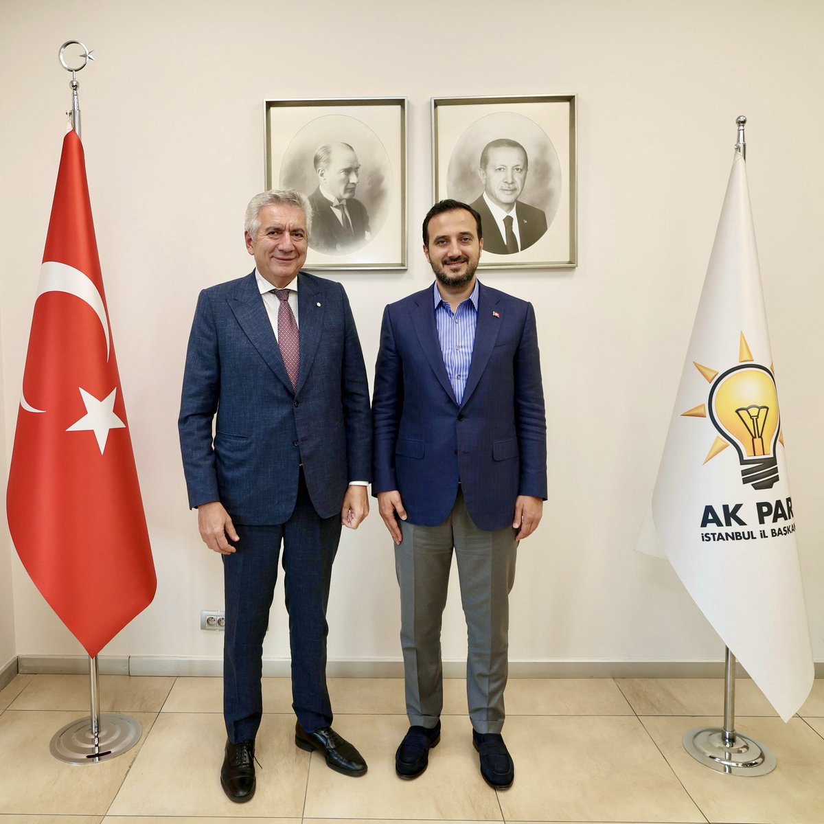 abdullahozdemir's tweet photo. İstanbul Sanayi Odası (İSO) Başkanı Sayın Erdal Bahçıvan ve değerli heyetini İl Başkanlığımızda ağırladık. https://t.co/8jppVuyqPQ