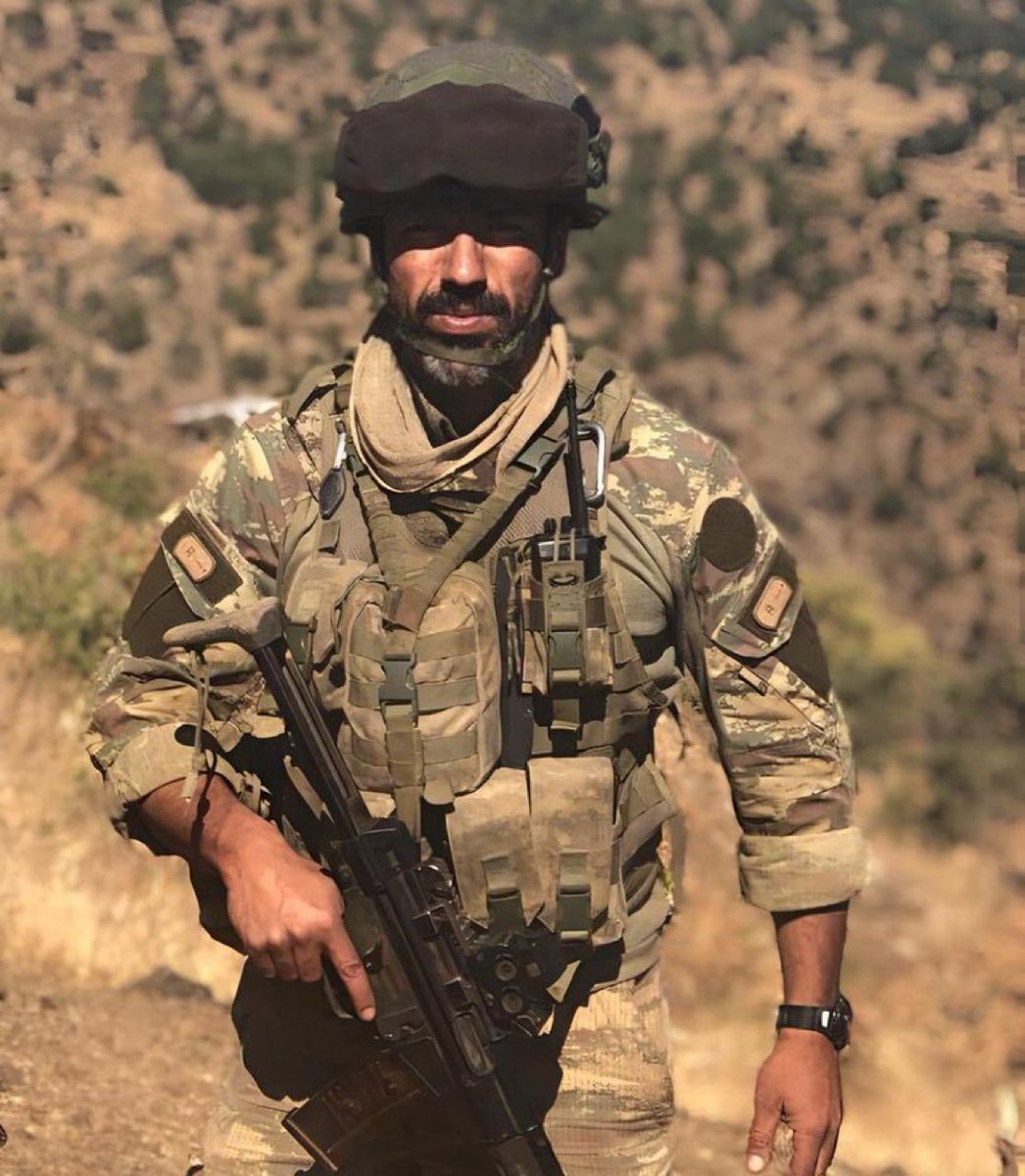 TurkcuPaylasim's tweet photo. Şehit Piyade Komando Binbaşı Murat Kemal YETİŞEN. 

❗Şehitlerimizi Unutmayalım… https://t.co/SDG1rRkSOz