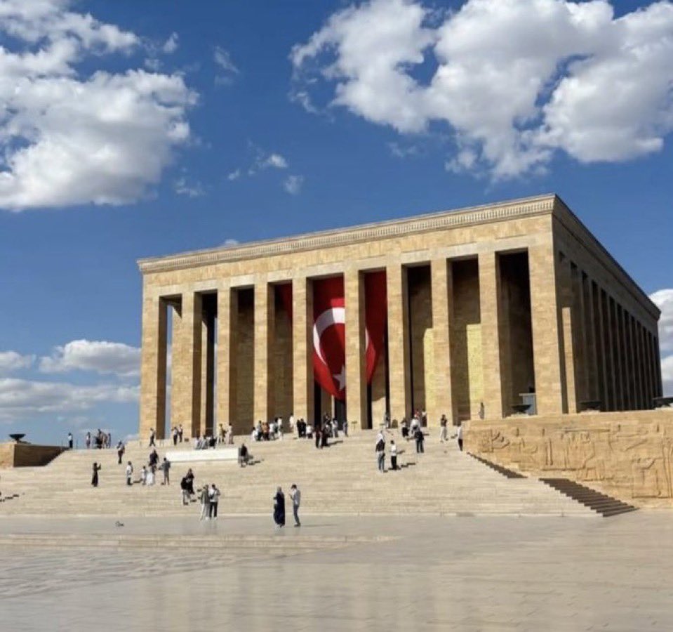 biruniilosev's tweet photo. Hep birlikte 3 Ekim Cumartesi günü Anıtkabir’de Atamızın huzuruna çıkıyoruz.
İyi ki LÖSEV…
İyi ki LÖSEV’liyiz 🧡

#3EkimdeLÖSEVleAnıtkabirde https://t.co/UiAOxJgQEU