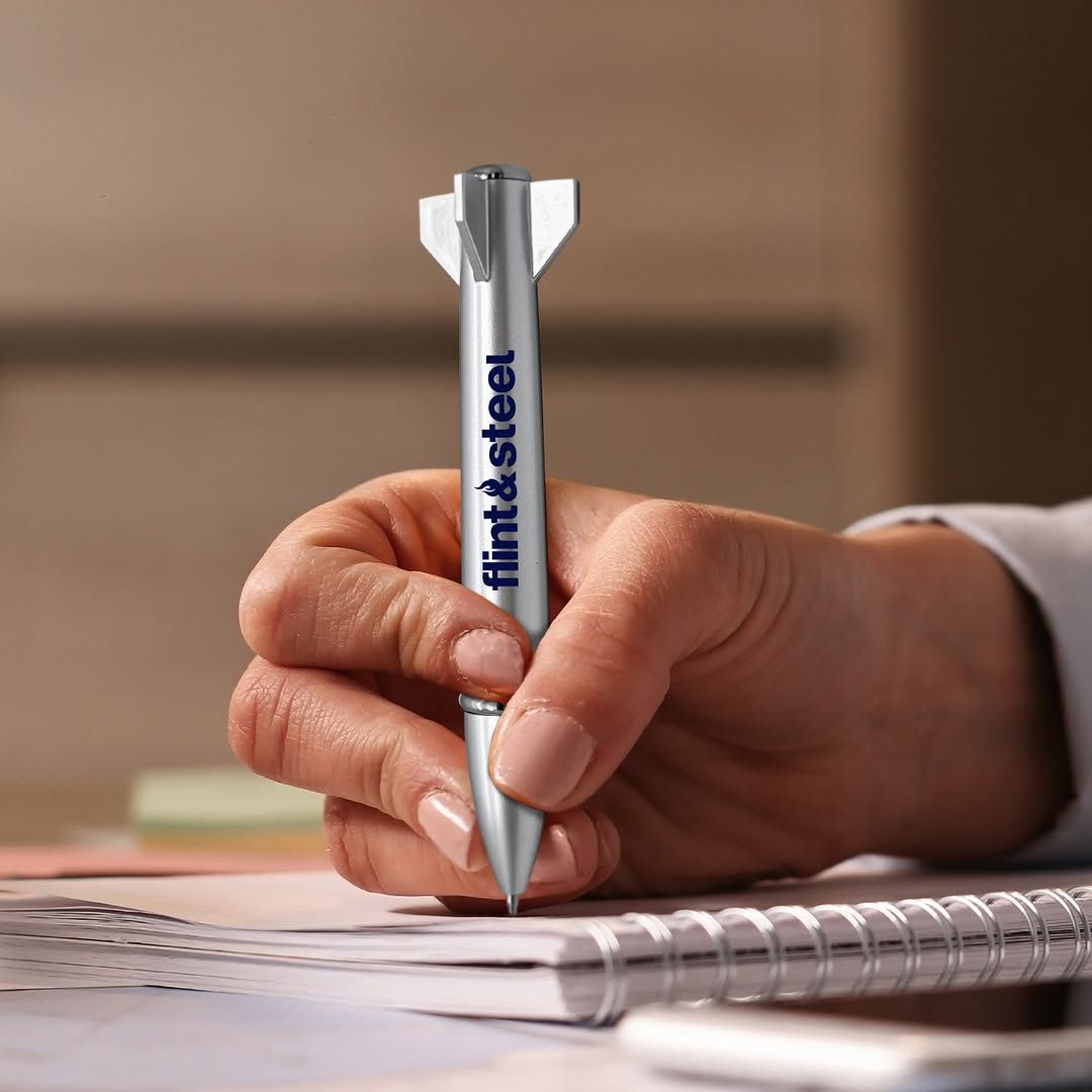 ARSimprints's tweet photo. Give your customers something they'll really want. We provide custom promotional items that are useful and affordable. https://t.co/2EaSZYkICJ #MetalPens #Plaques #WaterBottles #QuarterZipSweaters https://t.co/ExGEONeZp6