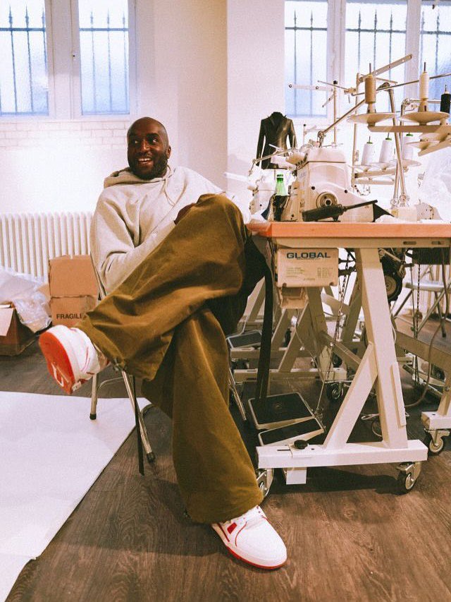 TheSiteSupply's tweet photo. Happy birthday to Virgil Abloh ✨ 

Virgil would've turned 46 today 🕊️ https://t.co/xzXGH0KrrY