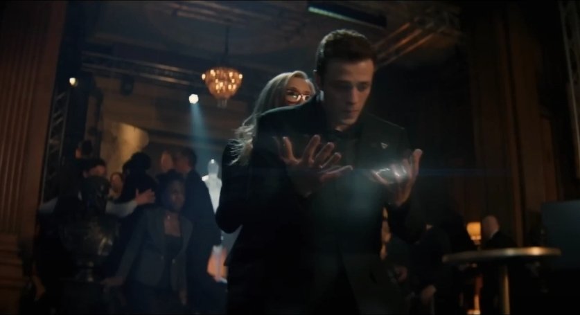 JacksonBrittsny's tweet photo. #HexSpoilers

Is this Tommy/Speed using magic???

Are we gonna get Tommy with some kind of Time magic that creates his Speed powers in the #MCU.

He is after all a " Real son of a Witch." https://t.co/XQczIU6F91