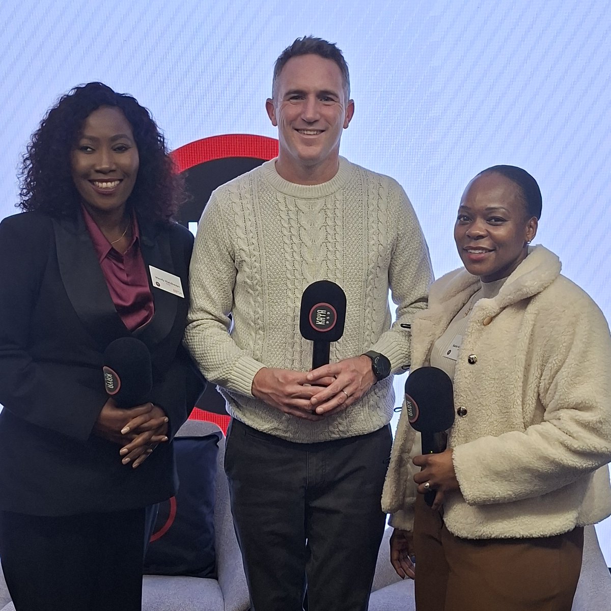 Nerina_Visser's tweet photo. Join the @ETFSA team and @gugumfuphi live on @KayaON959 within the next few minutes #excuseproofinvesting #starterpack #askusanything https://t.co/018YPtt55L