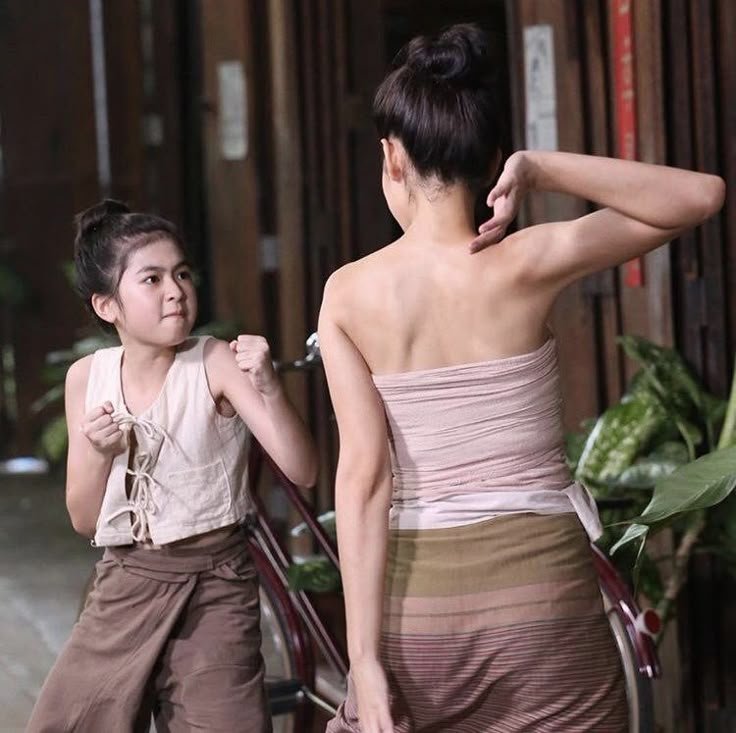 tabtabablueblue's tweet photo. @imlnwestee คุณจะแลกอะไรกับผ้มมม หมัดใช่ไหมม มาๆๆ https://t.co/ekb5JT5aZb