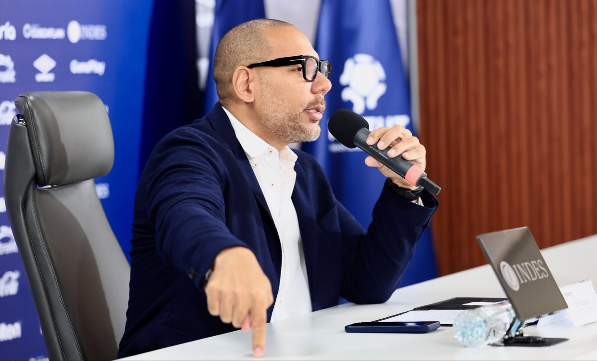 fesfut_sv's tweet photo. 🎙️ | @ybukele:
“48 entrenadores en 44 años. ¿Eso nos ha dado resultados de la noche a la mañana? ¿Y este entrenador va a venir y en un tiempo va a cambiar la situación del fútbol?” https://t.co/e36fZ8NxCu
