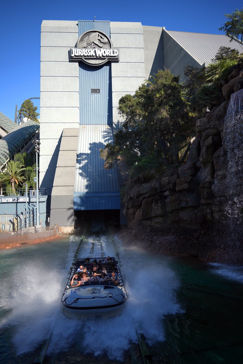 insideuniversal's tweet photo. Jurassic World - The Ride at Universal Studios Hollywood is temporarily closed for refurbishment. It is scheduled to reopen November 21, 2026. @UniStudios https://t.co/P08QI0NRIr
