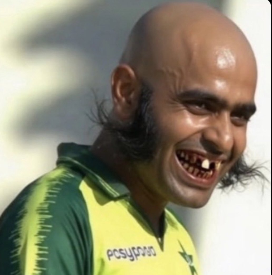 chuslim288600's tweet photo. @sohailimrangeo Gobar azam in india 🐖🐖 https://t.co/o8Ay494s8P