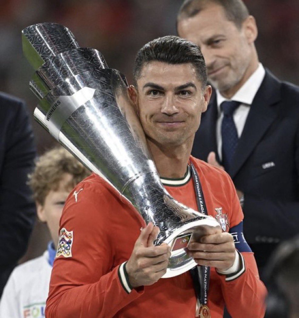 Juaanito_'s tweet photo. They never won trophy without him btw https://t.co/23Jh74r5KO