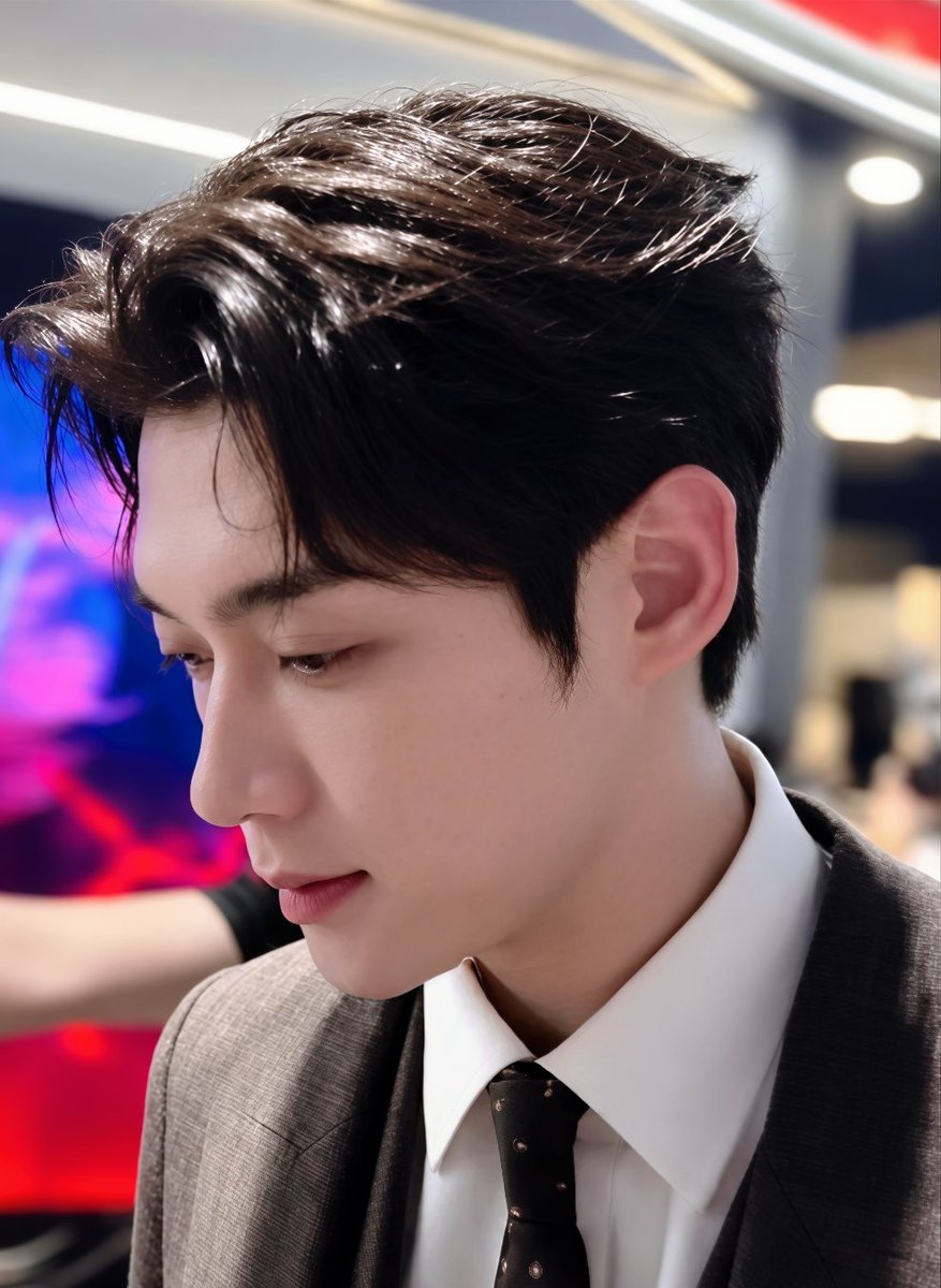 Daemoncyqb's tweet photo. Let the Paris moments begin. ✨
We’re waiting for you!🩵

KIM YOON SIK PARIS FASHION WEEK

#KIMYOONSIKPFWSS27
#YOONSIKINPARIS https://t.co/QdhP4WBvm5