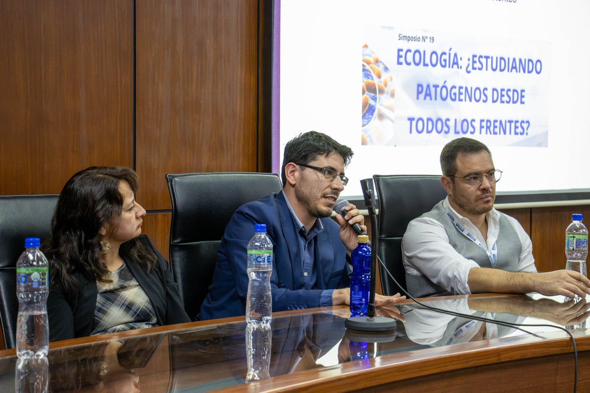 UISEK's tweet photo. BIOSAG 2026 UISEK🌿

En su Simposio N.º 19, especialistas abordaron los patógenos desde la biodiversidad, los ecosistemas, la resistencia antimicrobiana, las enfermedades y su vigilancia.

Un encuentro que conectó investigación y salud para comprender los desafíos actuales. https://t.co/LGSfZ0rk7F
