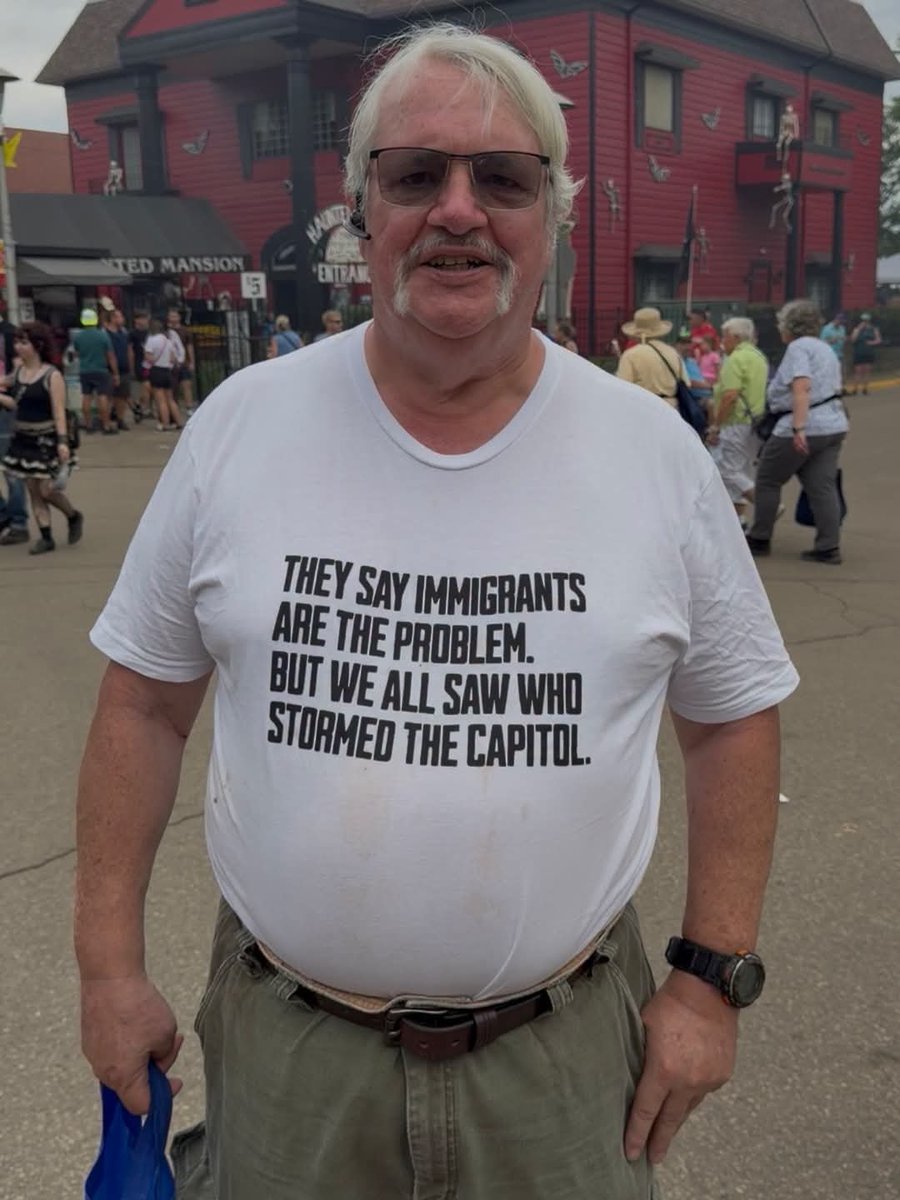 americannative_'s tweet photo. Best shirt I saw at the Minnesota State Fair

Minnesota 💜 https://t.co/HTqYT5QTV5
