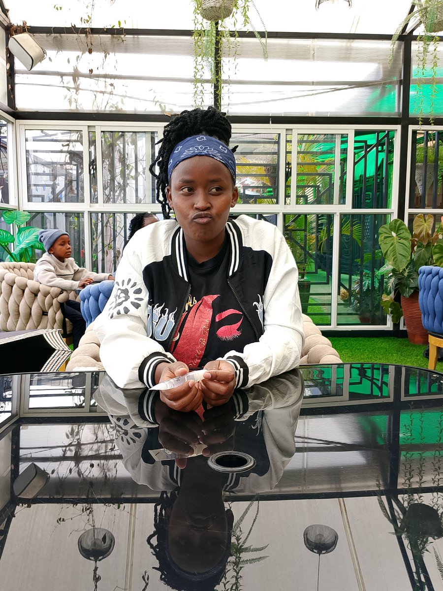 nzuki_tabitha's tweet photo. Ending September with a grateful heart ❤️🍭
#tabithanzuki #dekush34 

support my friend by clicking this link 🙏 
https://t.co/9tsBsRYOsD https://t.co/VE42mhJdIy