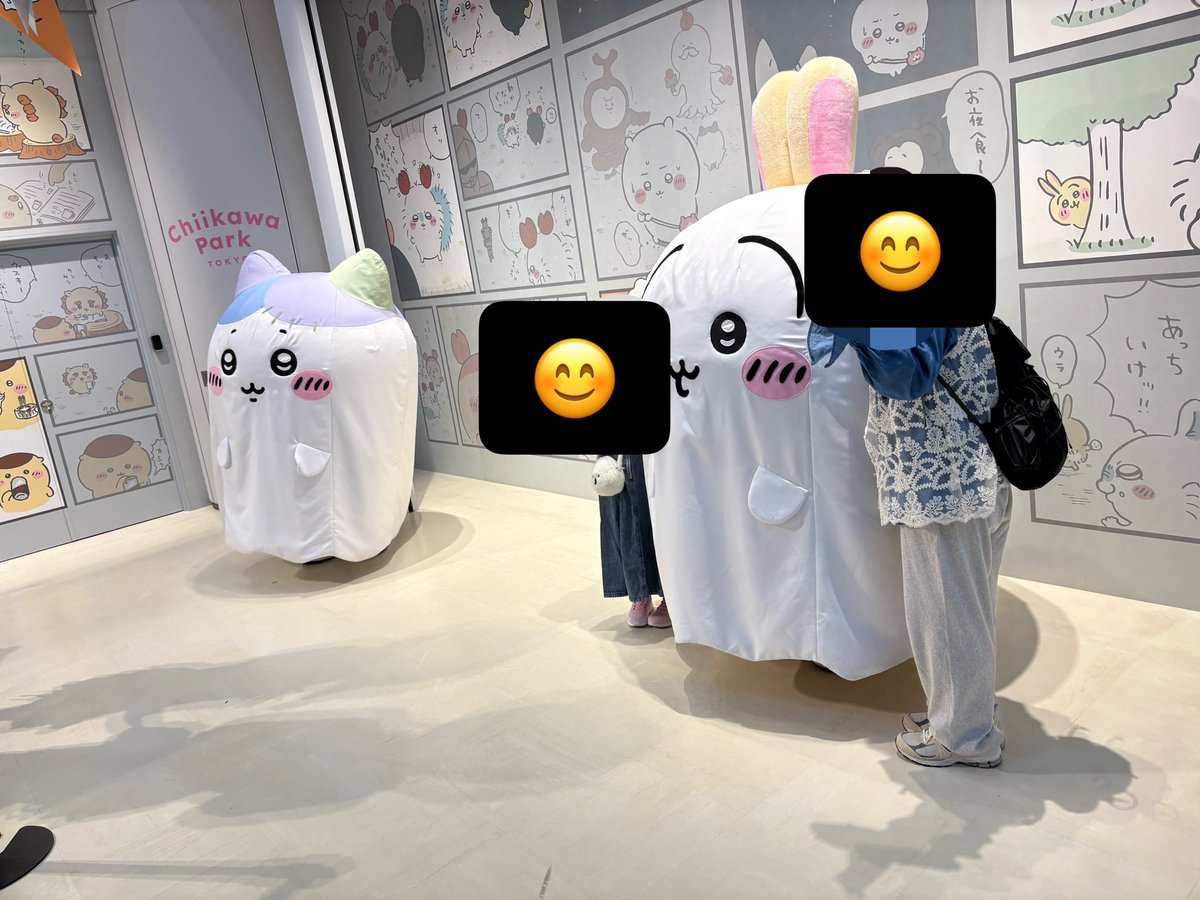 monkichi_4126's tweet photo. グリーティング
最初ハチウサだったけど、ハチはお時間になってしまって帰っちゃって🥹入れ替わりでちいが出てきてくれました😊ぼっち参戦故荷物いっぱいで恥ずい😳お化けバージョンでウサもちいちゃん色に👻笑  コーフンして頭ボンボンしちゃってごめんね🙏2人とも💦 https://t.co/QUA5LtdijD