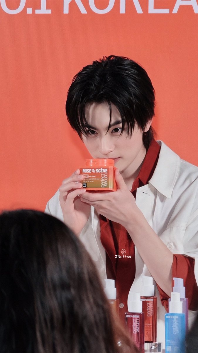 JNuttha's tweet photo. เด็กที่ชอบดมทุกสิ่ง 😂 ตาแป๋วมากลูก 

MISE EN SCENE AA HAIR MASK 
#MISEenSCENEXAA
#AAashirakorn
#MISE_en_SCÈNETH https://t.co/NR6NDnbJDl