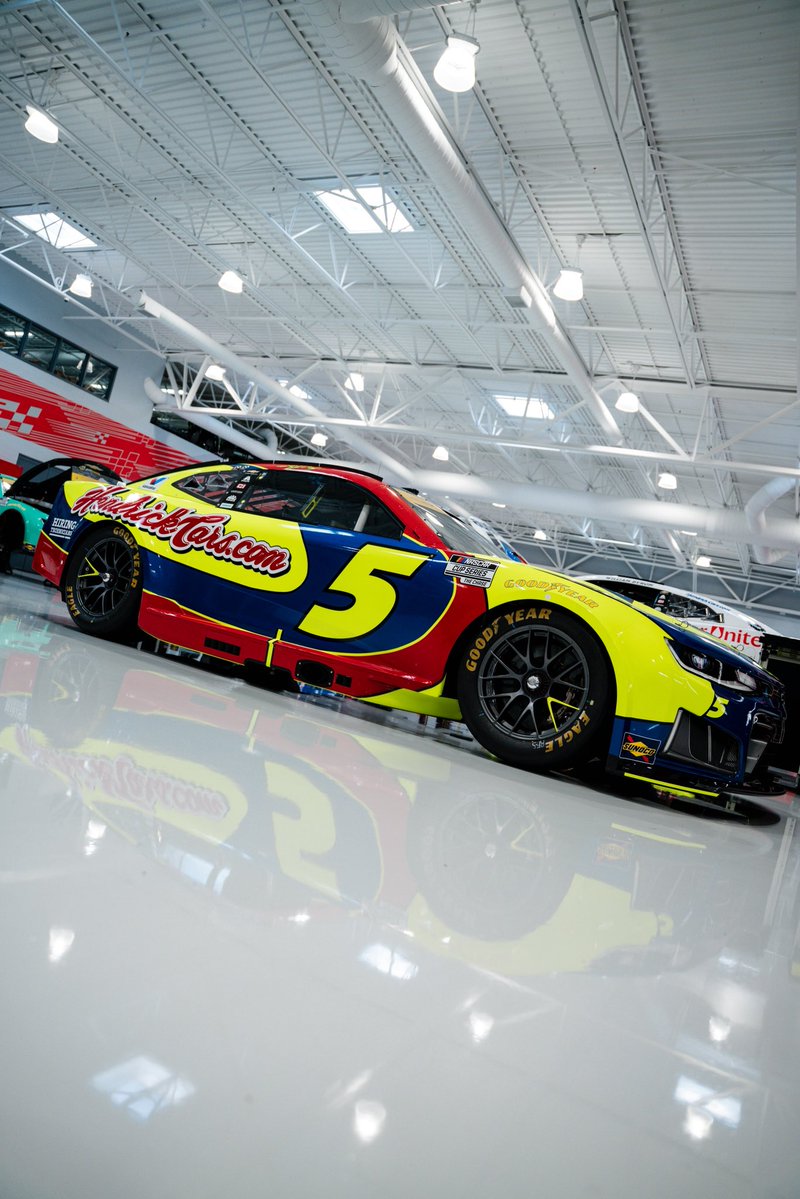TeamHendrick's tweet photo. Bringing a piece of Kyle Busch’s legacy back to the track. https://t.co/7cI1tfxSVM