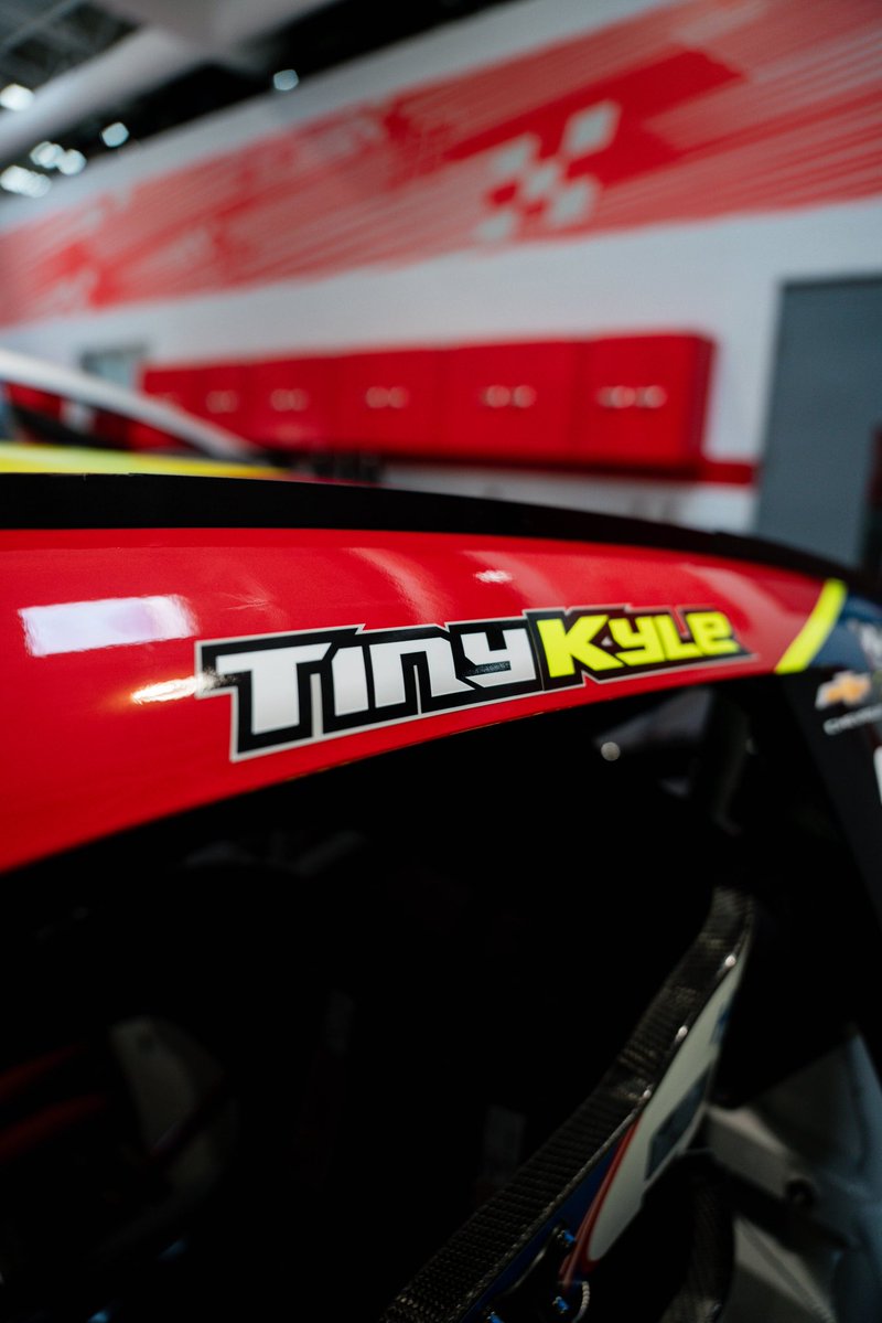 TeamHendrick's tweet photo. Bringing a piece of Kyle Busch’s legacy back to the track. https://t.co/7cI1tfxSVM