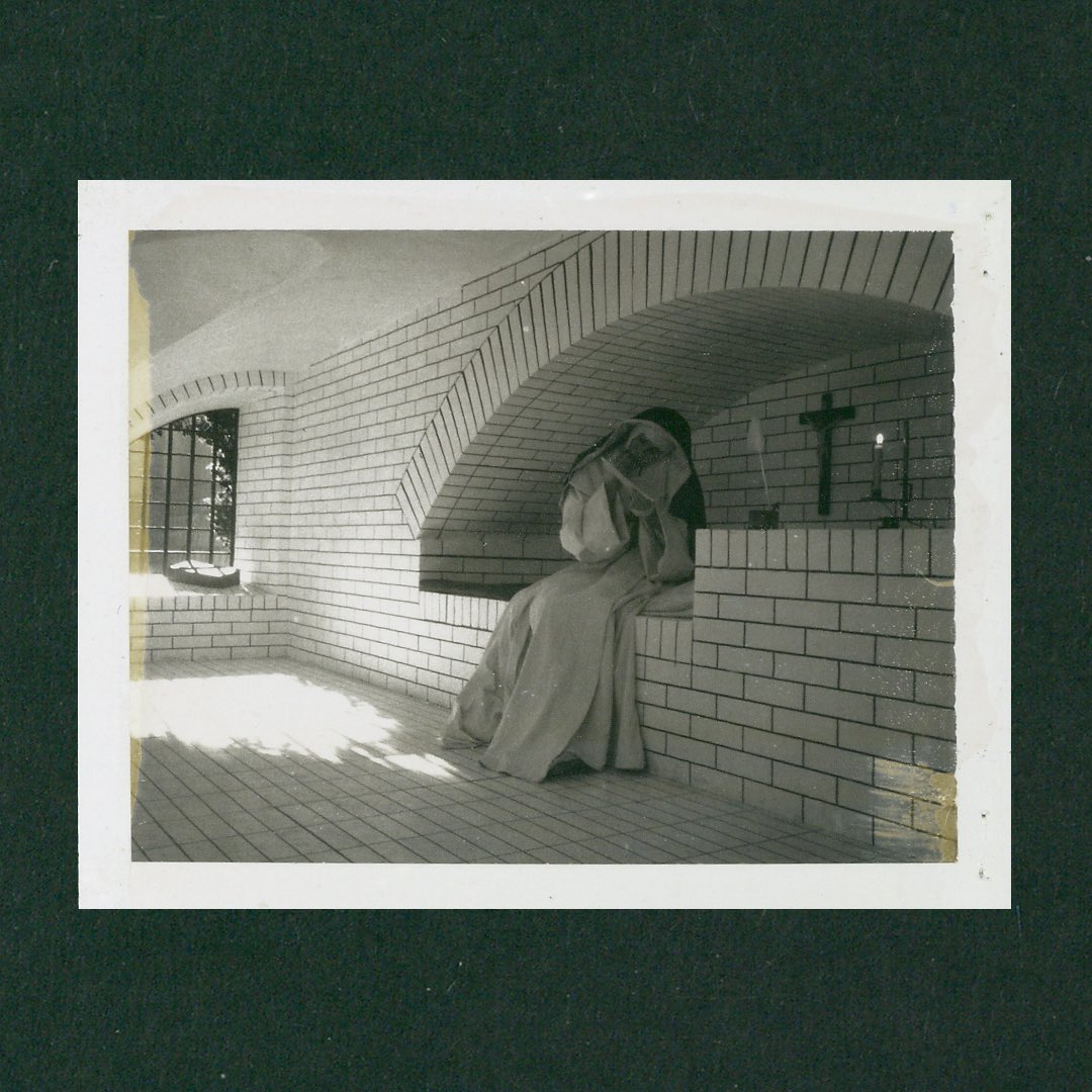 clockwork_wb's tweet photo. Original continuity polaroids from the set of KEN RUSSELL’S THE DEVILS.

📷 Ann Skinner https://t.co/xC9AM9tMeR
