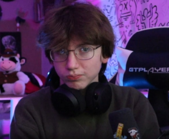 coconut01970's tweet photo. Coy always looks so good wearing his glasses https://t.co/izvBEQljX1
