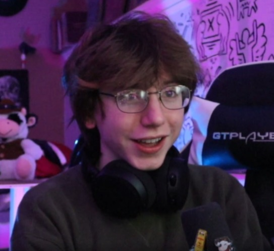 coconut01970's tweet photo. Coy always looks so good wearing his glasses https://t.co/izvBEQljX1