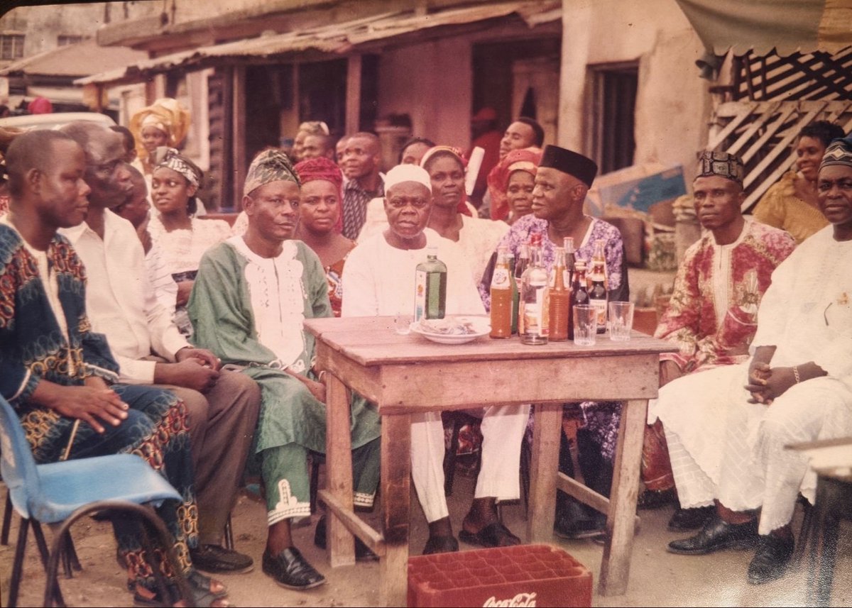 ndukaomeife's tweet photo. Use everything you have to fight poverty legitimately o. 💪🏿🔥

During my first marriage introduction, I could only afford two copies of the photographs. 😅

During the proper marriage introduction, I couldn’t afford any photos at all, let alone pay a photographer. 😂

In 2004, my two friends, Muyiwa and Armstrong, and I wanted to do what we now call skits. We had the ideas, did rehearsals,we had the energy—but I couldn’t afford ₦10,000 to rent the camera for four days. 📹

So when you see me dey do motivation upandan, e get why! 😂😂😂

I went on to acquire cameras and photography equipment worth over ₦10 million, and I even gave some of them out. 📸🔥

And as for my wife? 😂

I have snapped that woman more than 5 million photos and I’m still counting! 😂😂😂❤️📸

Fight poverty legitimately, my people.

Sometimes, the things you cannot afford today will become the things you have in abundance tomorrow. 🙏🏿🔥

I could only lay my hand on the first photo for now.☺️