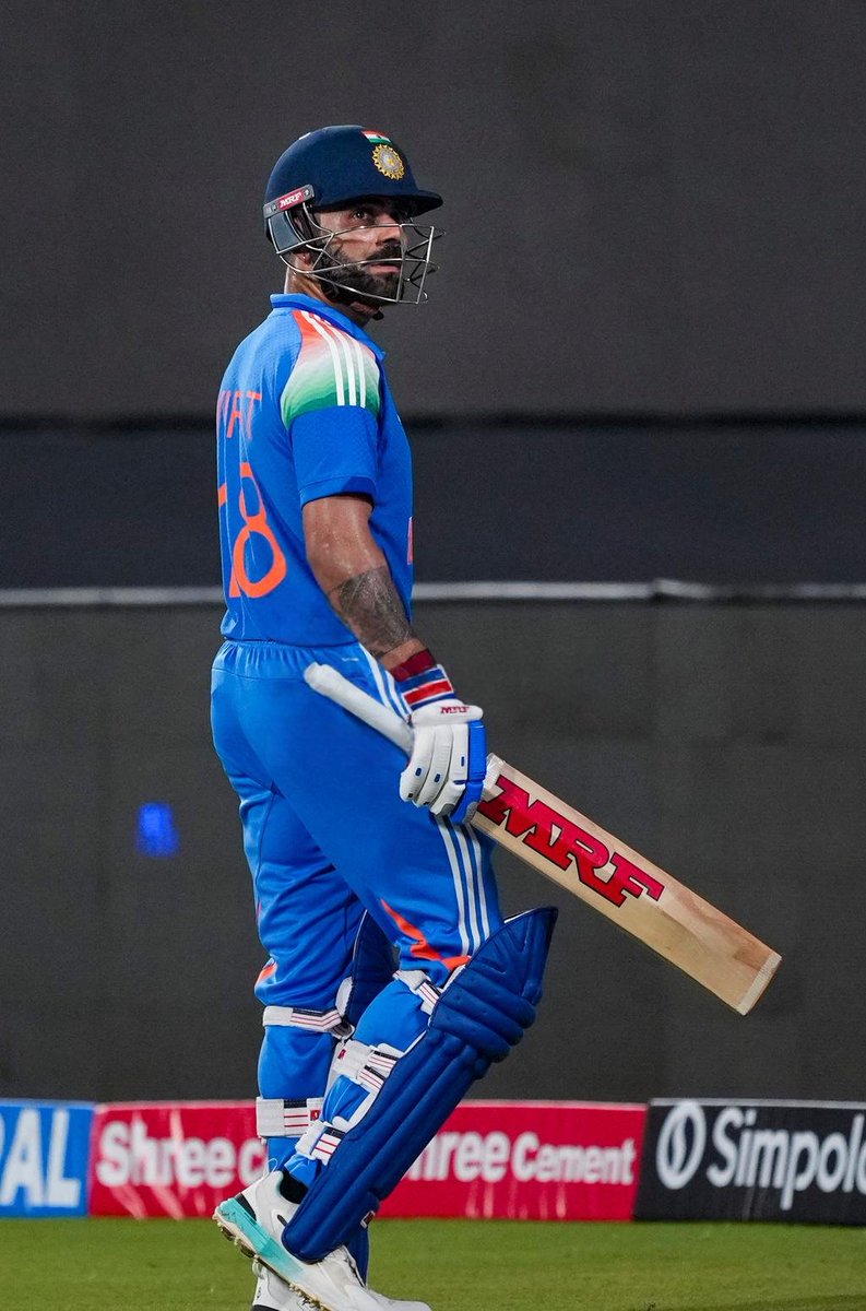 KohliSensation's tweet photo. Thread Of Virat Kohli HQ Pics From Today's Match Against West indies At ACA Barsapara Cricket Stadium, Guwahati.📸💙
.
.
.
(1/n)
.
.
.

 #INDvWI #INDvsIND @imVkohli https://t.co/a7kNrq2Y1t