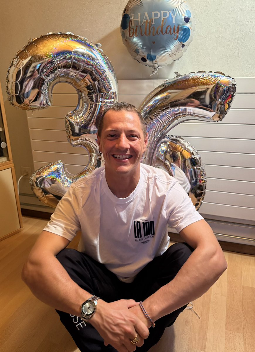 DomiAegerter77's tweet photo. Another year, another chapter. β€οΈππ₯³
Forever grateful for every message, every bit of support and every person riding this journey with me. You make it all worth it. ππ₯
Thank you from the bottom of my heart. π«Ά Letβs keep pushing! π
#Domi77 #DomiFighter #LiveFullGas #77 https://t.co/DCeKx4XkwA