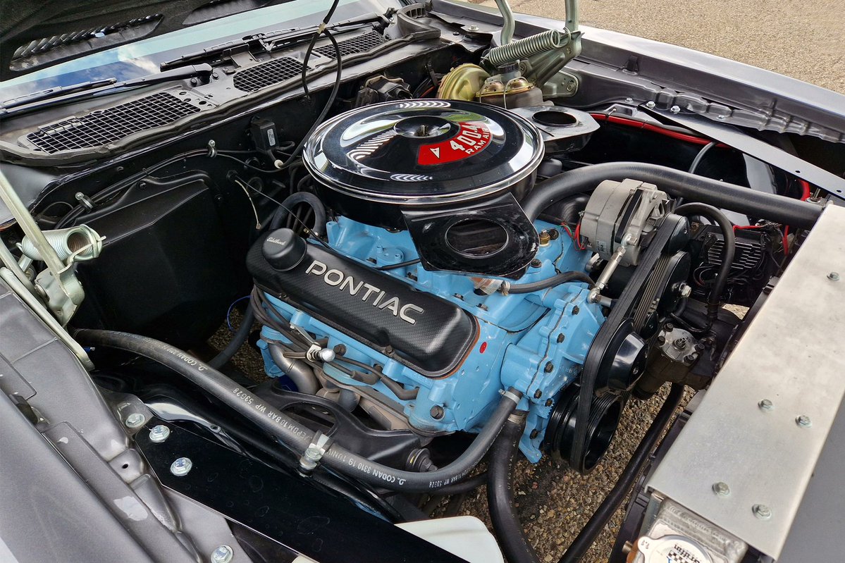 by_Lienhard's tweet photo. 1972 PONTIAC Firebird Formula 400  😍
Kompromisslos total-restauriert und technisch perfektioniert, MFK-Veteran
CHF 89'000.–

©by Lutziger Classic Cars https://t.co/jWUOqdmntH