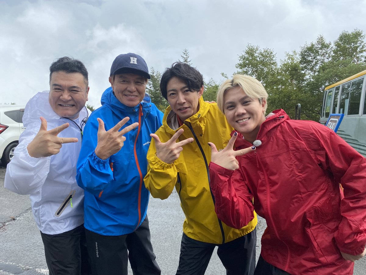 TVGweb's tweet photo. 「相葉ヒロミのお困りですカー？」
3時間SPが今夜放送⏰

KEY TO LIT・佐々木大光らも参戦
ヒロミ＆相葉雅紀と
世界遺産・富士山を徹底大掃除🗻

相葉＆佐々木チームは
登山道で不気味なテントを発見⁉️
100kg超えの“ラスボス”級ゴミも…

https://t.co/zxI5EW4PUZ

#相葉ヒロミ https://t.co/OntAptjIAW