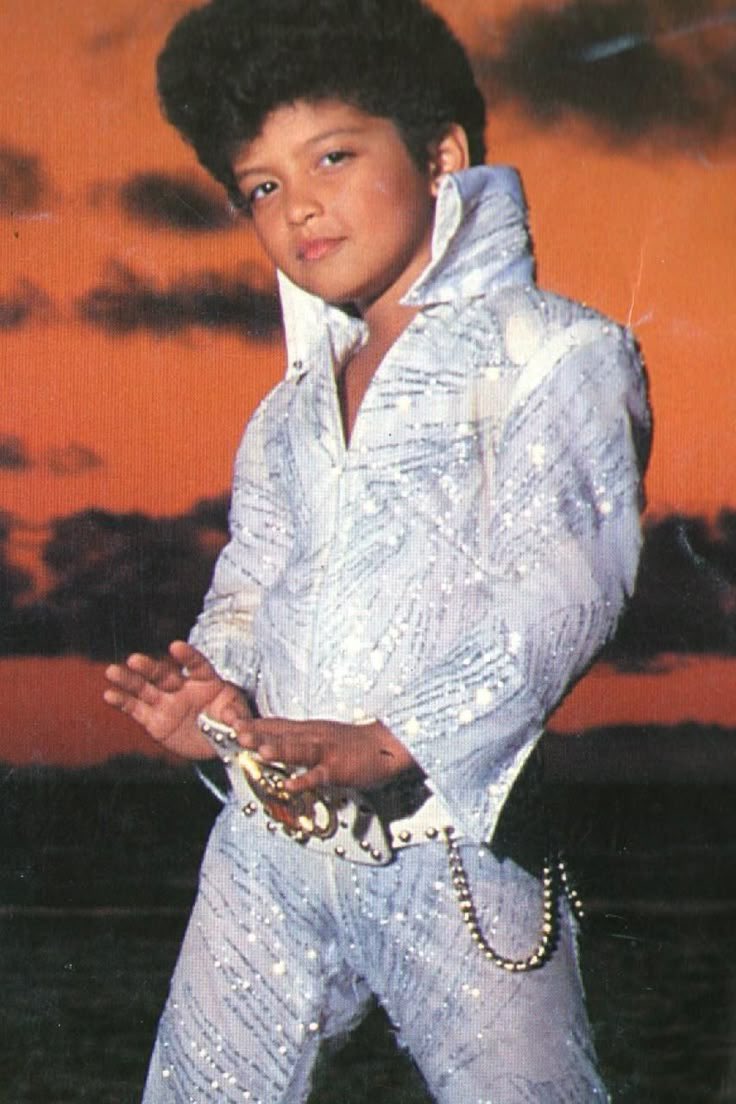 PopTingz's tweet photo. Happy 41st birthday to the iconic Bruno Mars. https://t.co/JKR7BZyiOw