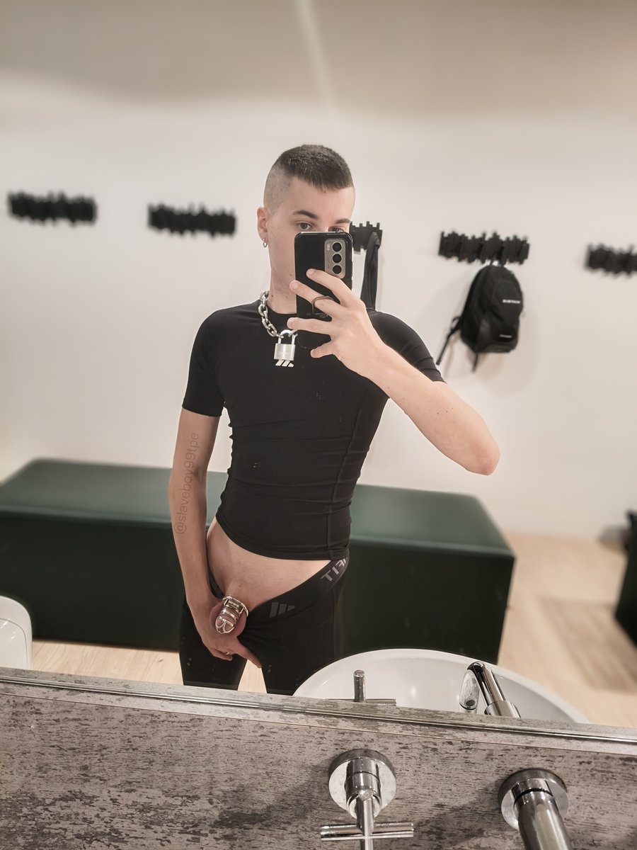 slaveboy99tpe's tweet photo. In the gym with a locked useless dicklet, in a slutty outfit 💪🏻🖤
Soon-to-be twunk 😁

Who's doing Locktober? And who's already permanently locked like this slave? 🔒😈

#locked #chastity #malechastity #gaychastity #teamlocked #locktober #cagecheck #fag #gym #twink #twunk #slave https://t.co/cqveNNwlf7