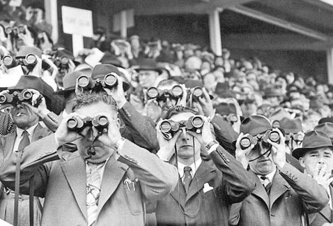 BantamToon's tweet photo. Live image of Select Car Leasing Stadium’s away end 3pm on Saturday if we don’t announce a manager before the game. #bcafc https://t.co/JoTbgUM9wm