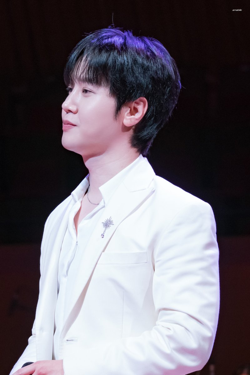 amabile0703's tweet photo. 260930 Phantom Voice 라포엠 in Concert

#라포엠 #최성훈 #LAPOEM https://t.co/2EpvMW1nzd