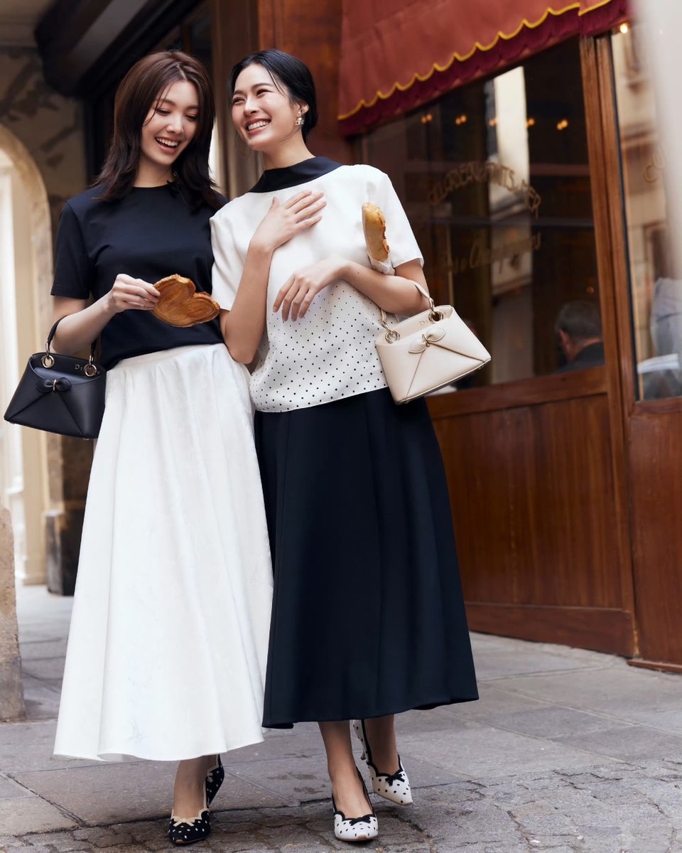 BellaS2Tae's tweet photo. Hẹn hò ở Paris đồ huhuhu

#LingOrmDiorSummer27  
#LinglingKwong #OrmKornnaphat  
#LingOrm #Dior #DiorSummer27 #PFW https://t.co/g9KyNdXTp9