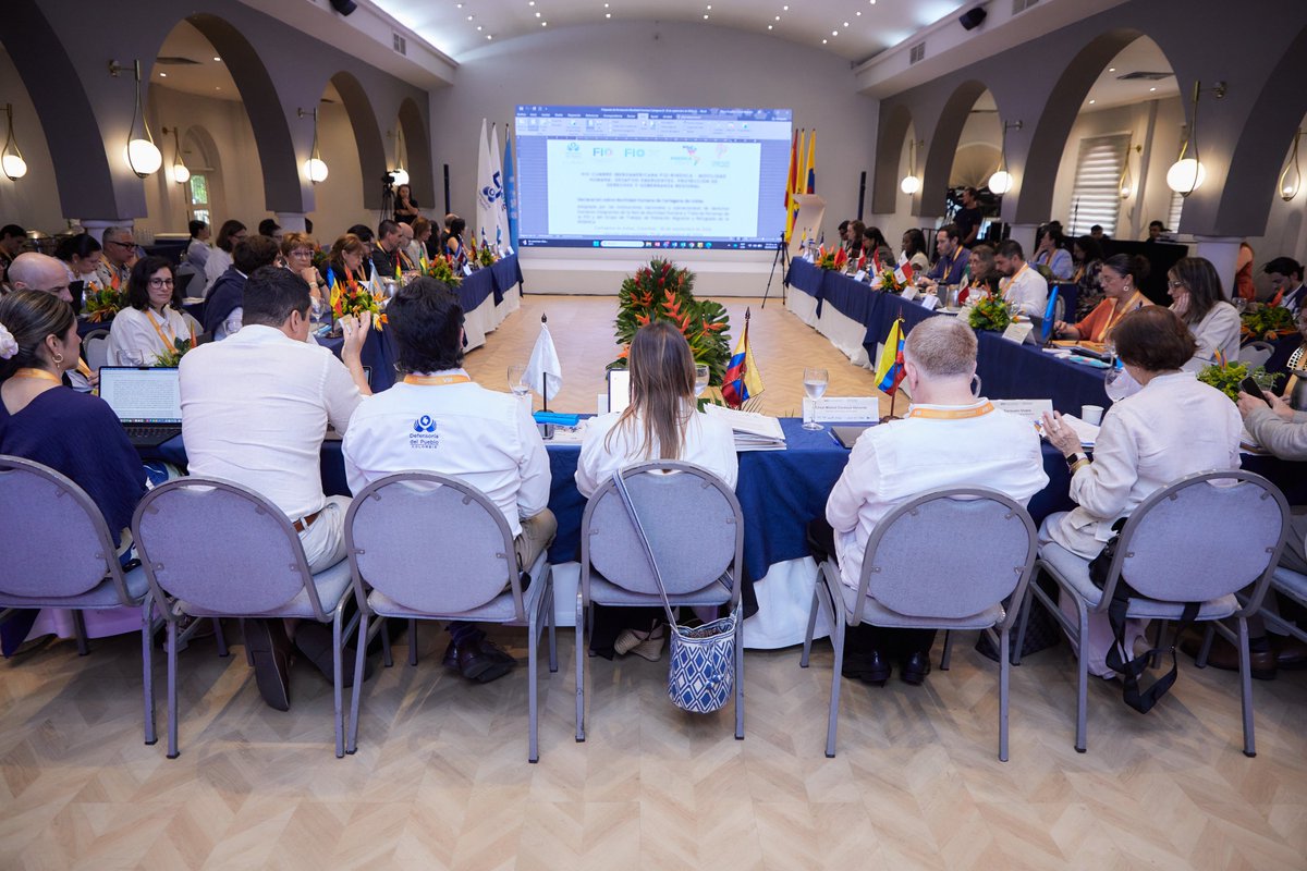 CONADEH's tweet photo. 1/2 La coordinadora de la Defensoría de Movilidad Humana del #CONADEH participa en la reunión de la Red de Movilidad Humana de la Federación Iberoamericana del Ombudsperson (FIO), donde se abordan desafíos emergentes y la protección de derechos. https://t.co/bBpCkBY77K