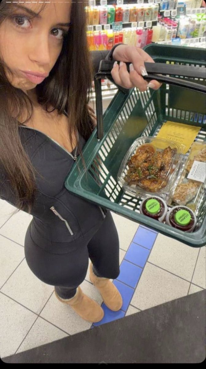 JimTim410631321's tweet photo. Dm if you uncs want your wallet drained to a 19 year old and 4 goddesses competing for money #findom #manscam #wankchat #livvy #sadiemckenna https://t.co/iZqJy7AYwM
