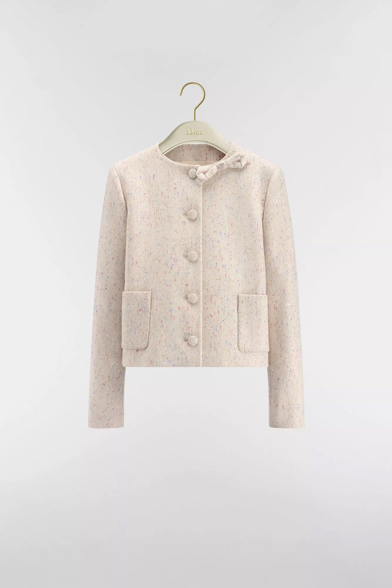 wonyoungcloset's tweet photo. This is the Dior jacket wonyoung is wearing at the airport leaving for SK! Paired with her Dior Toujours bag in pink! 

WONYOUNG IN DIOR
#WonyoungDiorSummer27
#JANGWONYOUNG
#WONYOUNG
#DiorSummer27 @Dior https://t.co/F2hzNzejsH https://t.co/oQSN5QoCwD